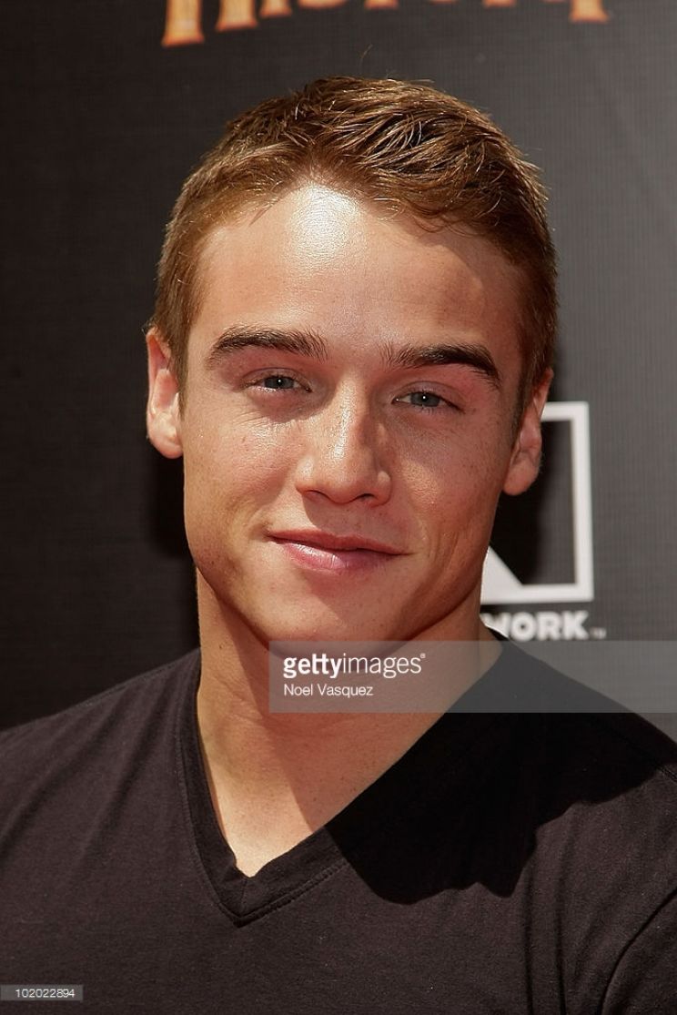 Brando Eaton