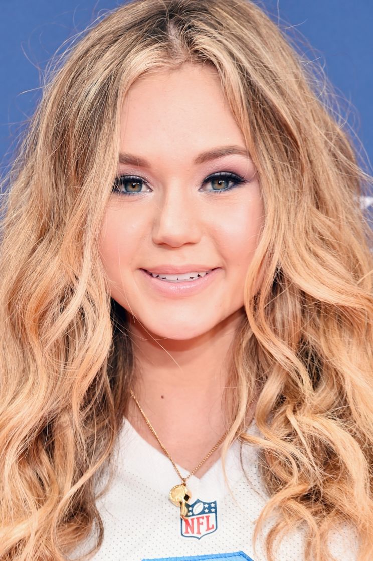Brec Bassinger