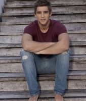 Brenton Thwaites