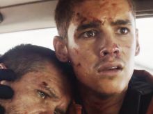 Brenton Thwaites photo
