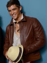 Brenton Thwaites photo