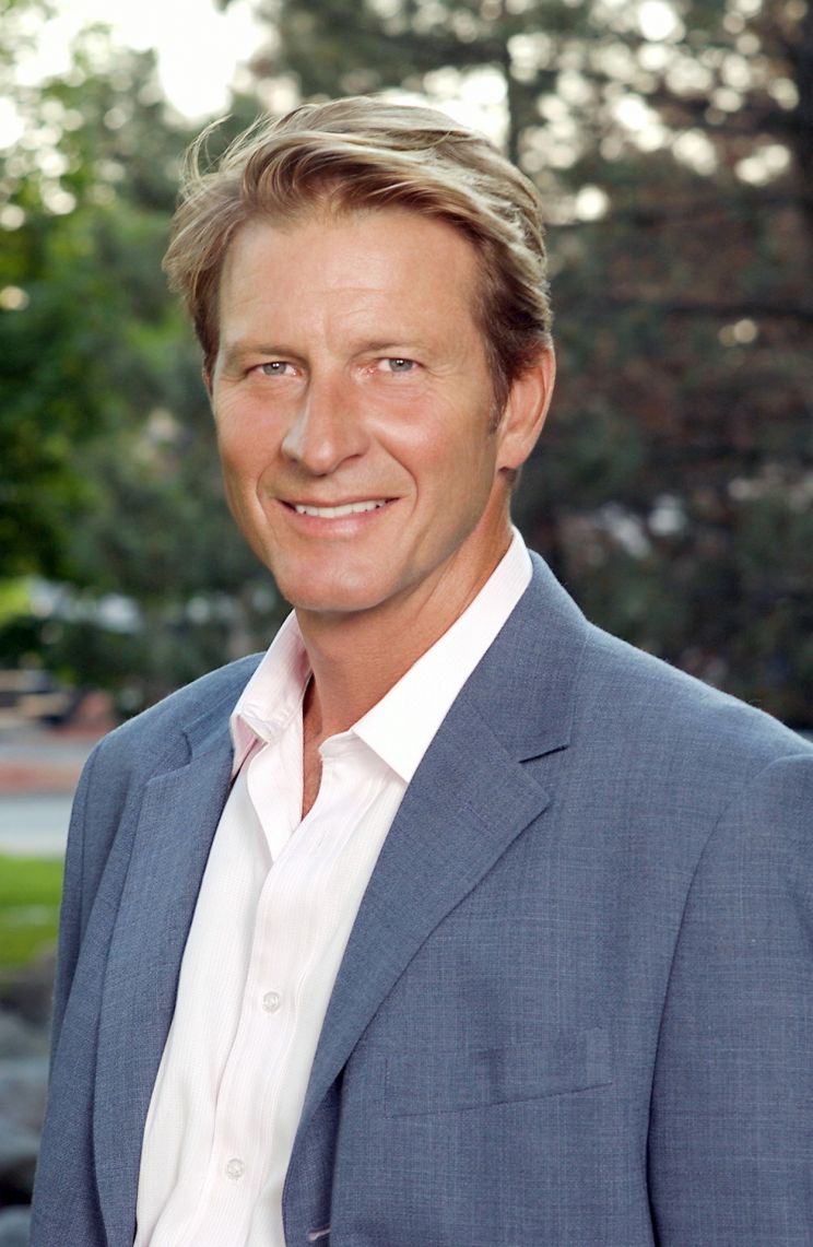 Brett Cullen