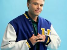 Brett Davern