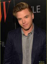 Brett Davern