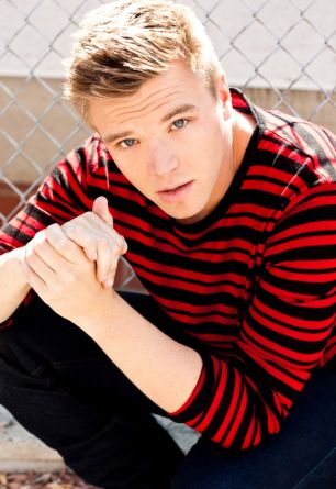 Brett Davern