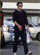 Brett Dier photo