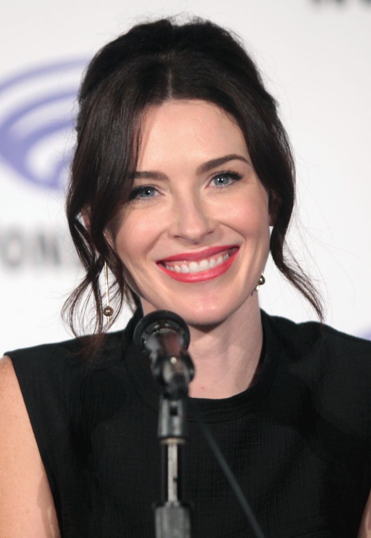 Bridget Regan