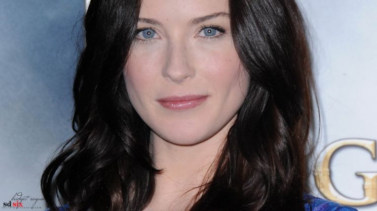 Bridget Regan