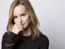 Bridgit Mendler