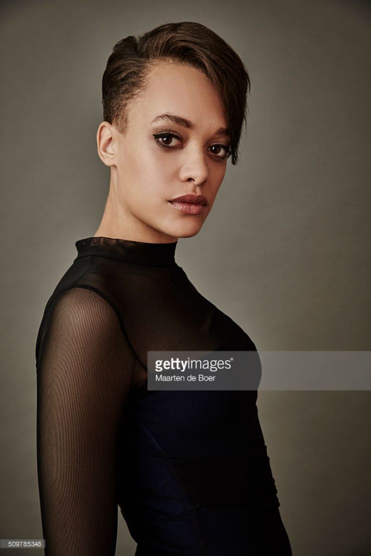 Britne Oldford