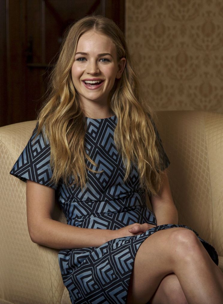 Britt Robertson