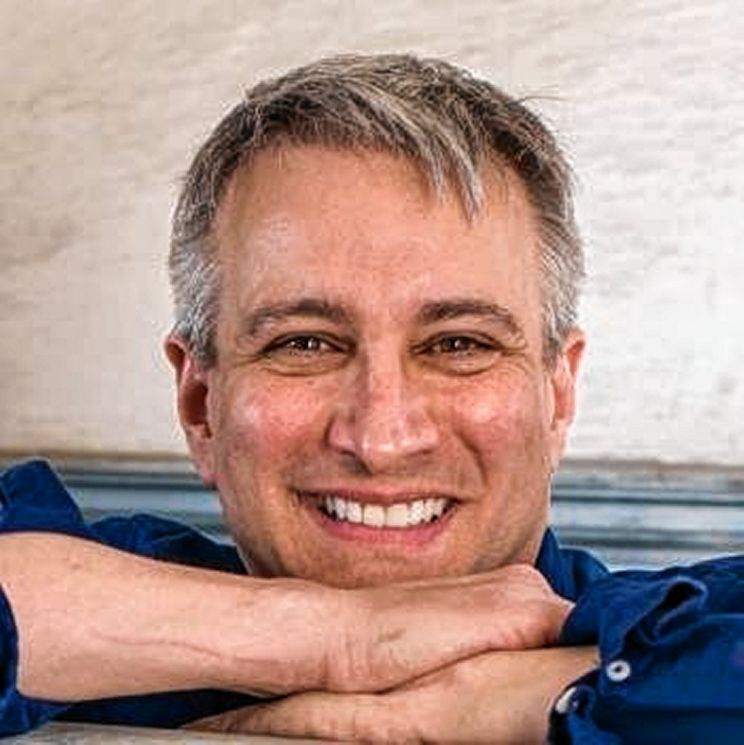 Bronson Pinchot