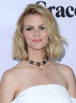 Brooklyn Decker photo