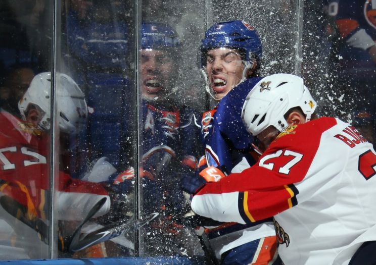Bruce Bennett