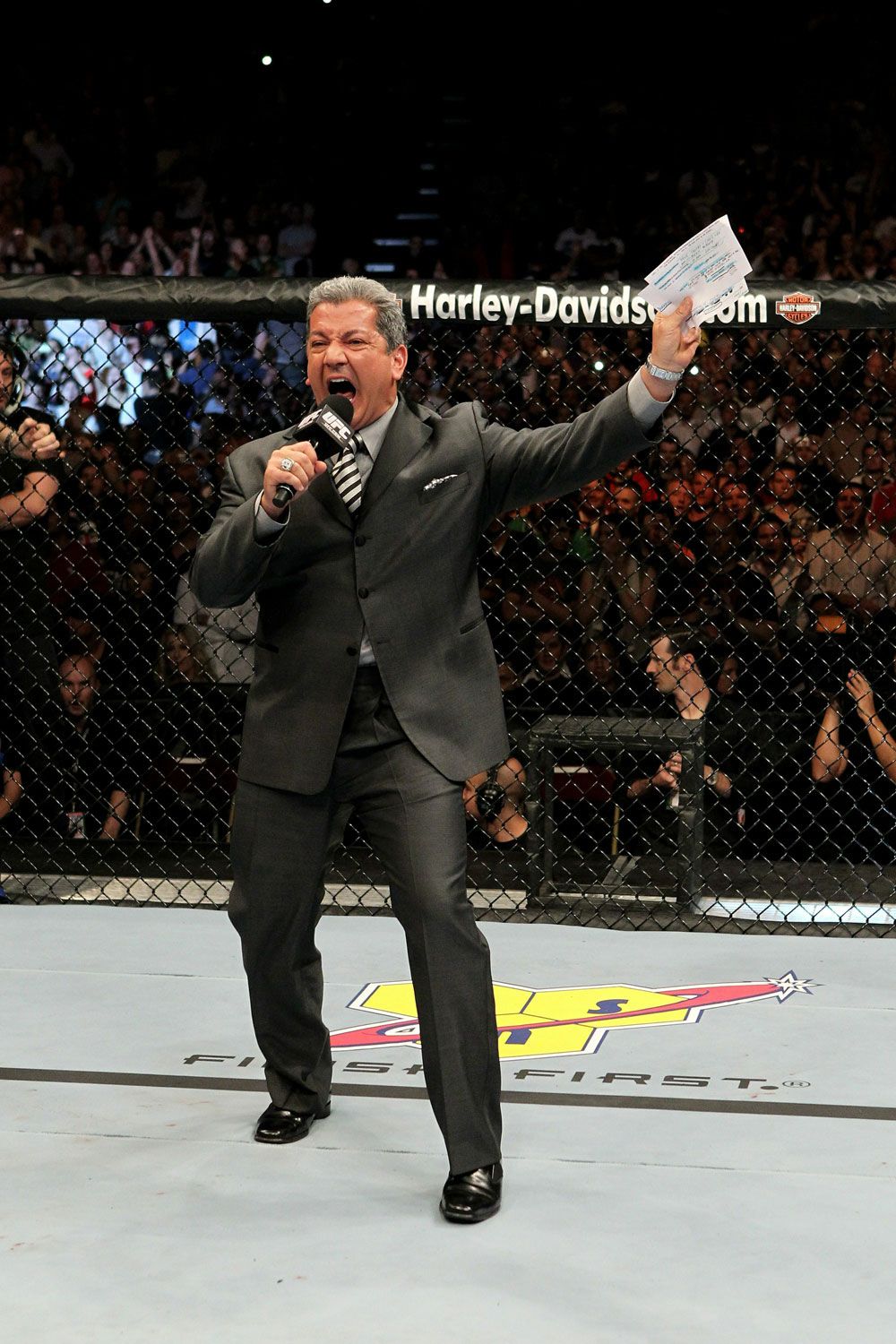 Bruce Buffer. 