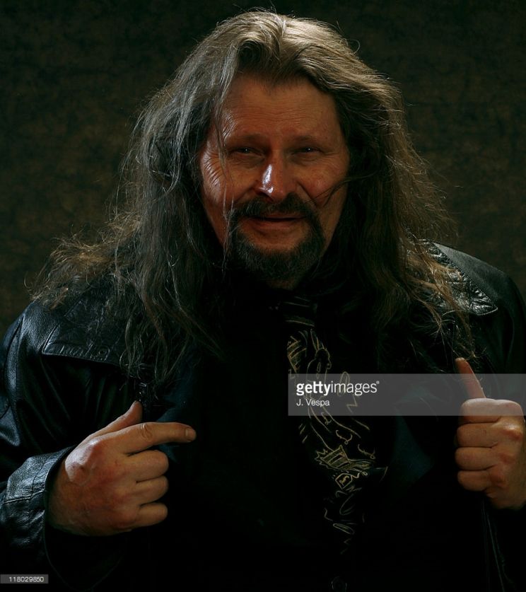 Bruce Glover