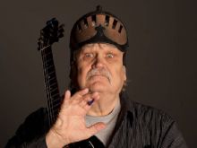 Bruce Hampton