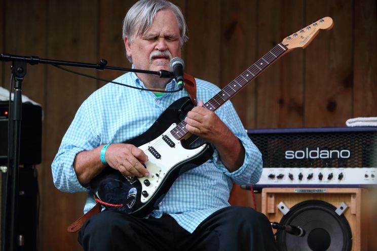 Bruce Hampton