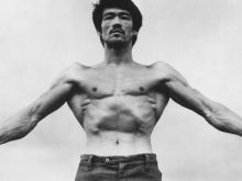 Bruce Lee photo