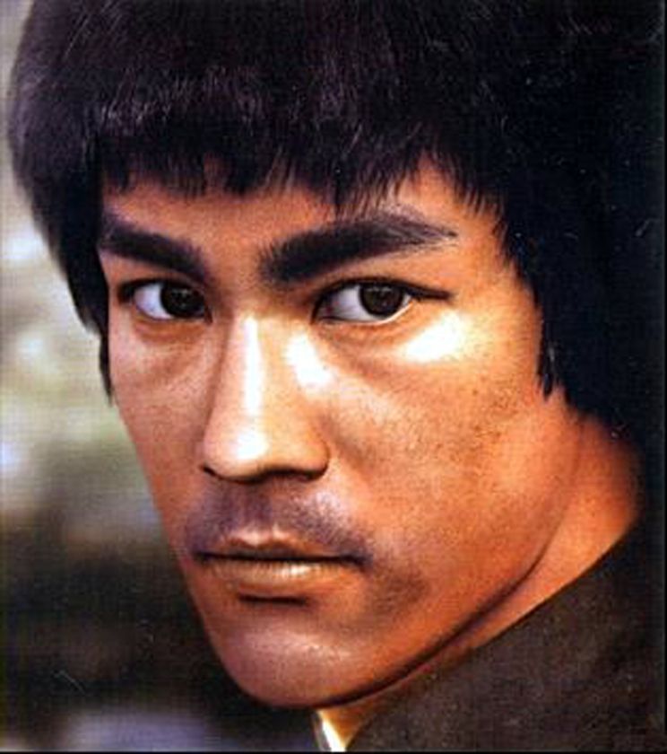 Bruce Thomas