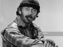 Bruce Weitz