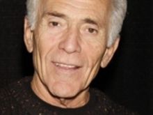 Bruce Weitz