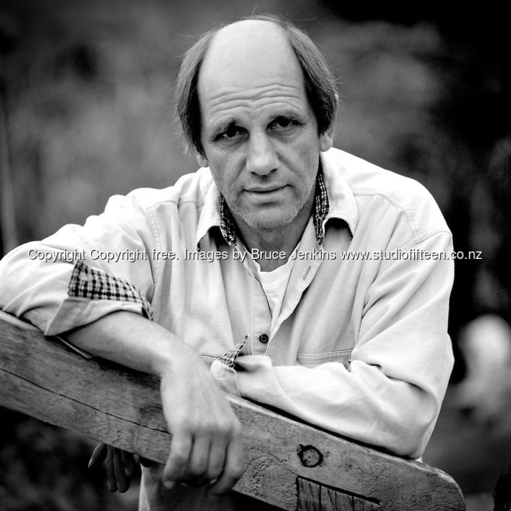 Bruno Lawrence