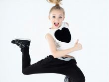 Brynn Rumfallo photo