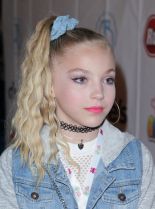 Brynn Rumfallo photo