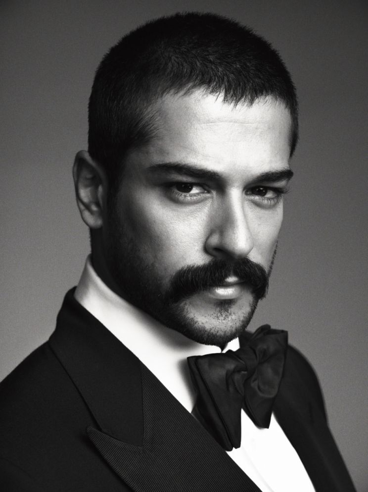 Burak Özçivit