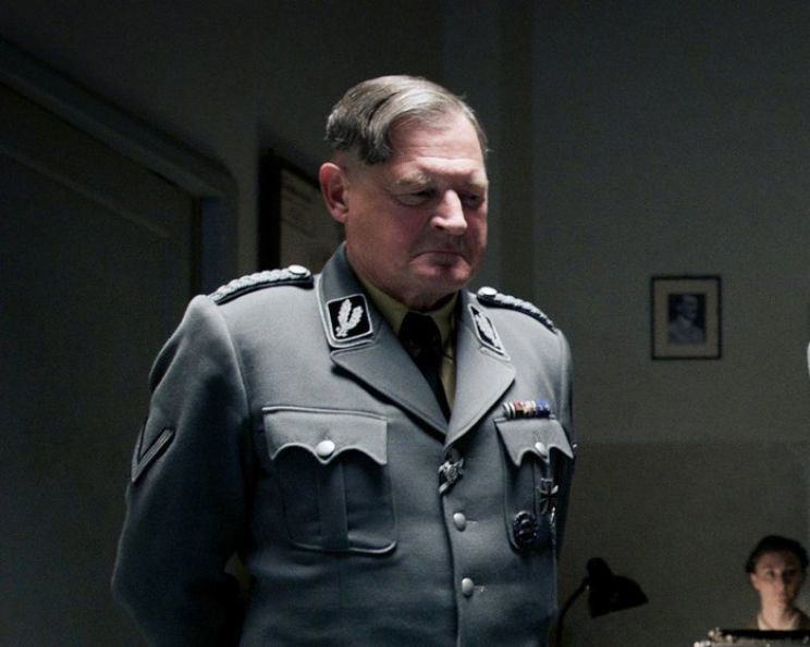 Burghart Klaußner