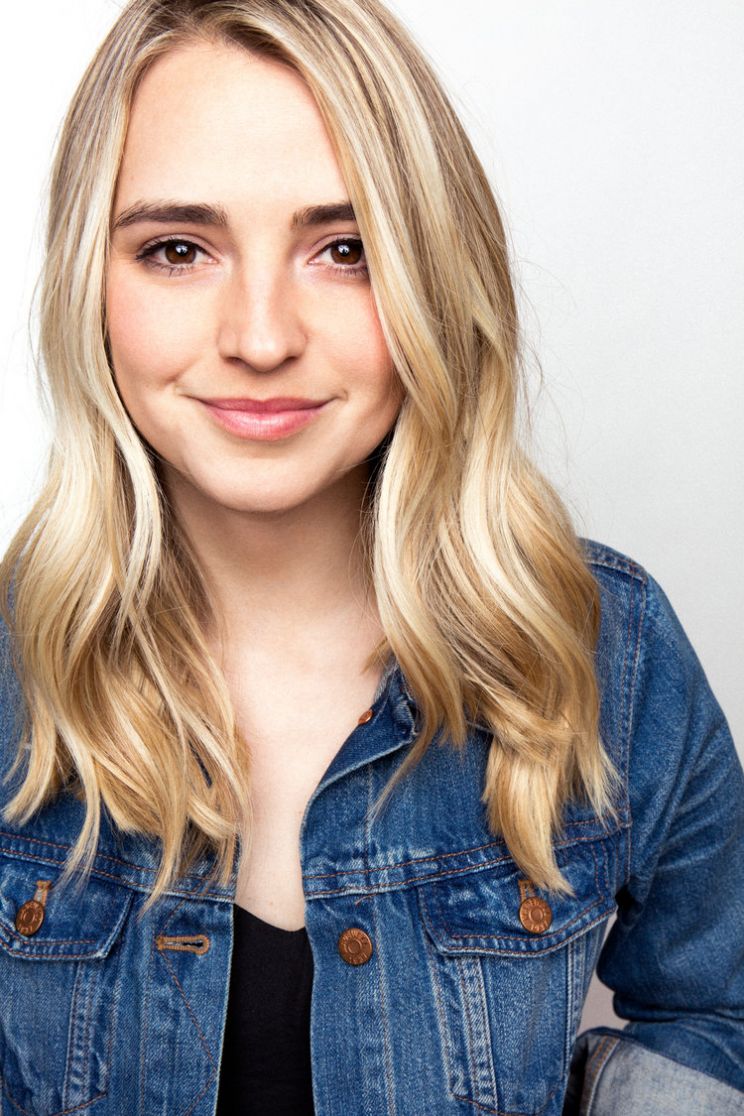 Caitlin Custer