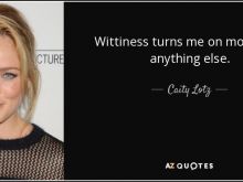Caity Lotz photo