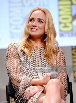 Caity Lotz photo