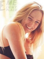 Caity Lotz photo