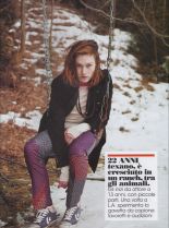 Caleb Landry Jones photo
