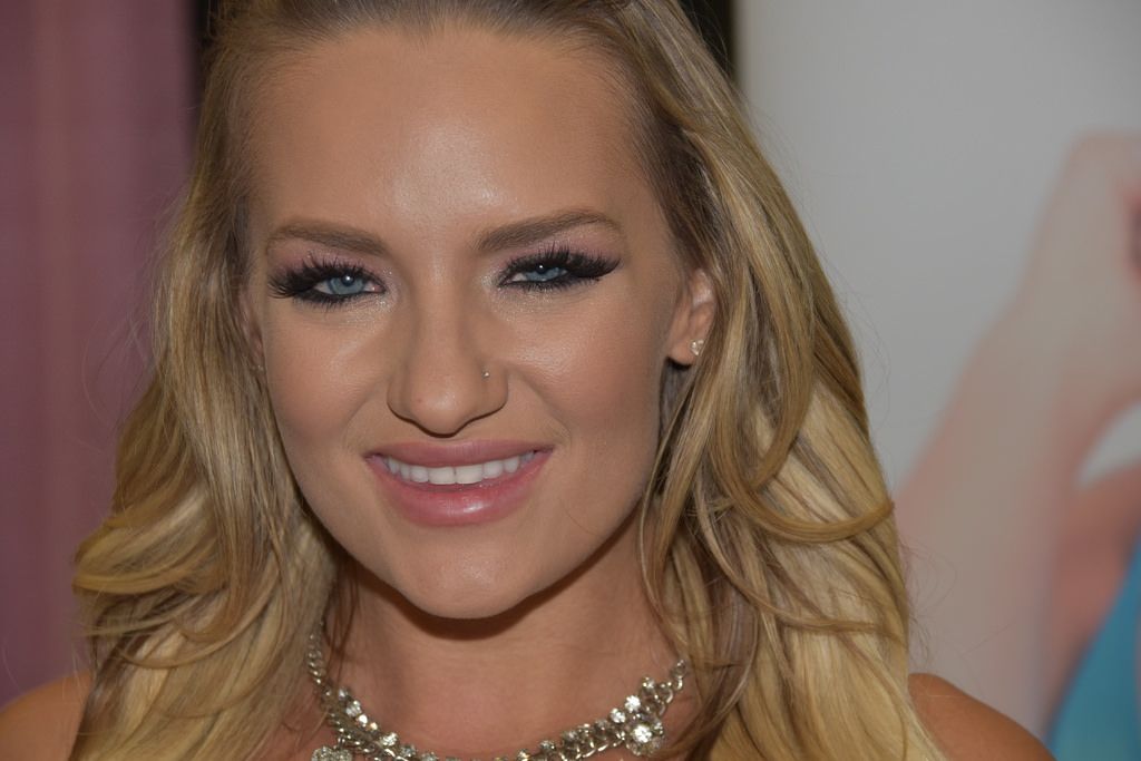 Pictures of Cali Carter