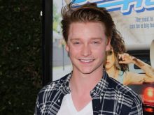 Calum Worthy