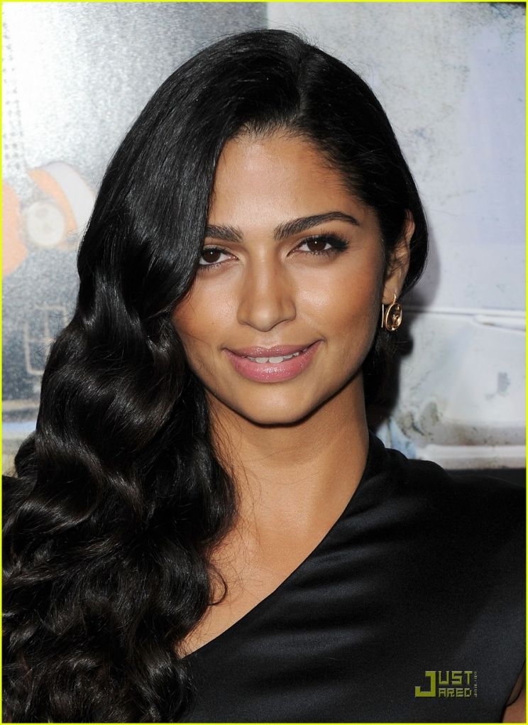 Camila Alves