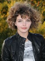 Camren Bicondova