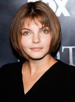 Camren Bicondova