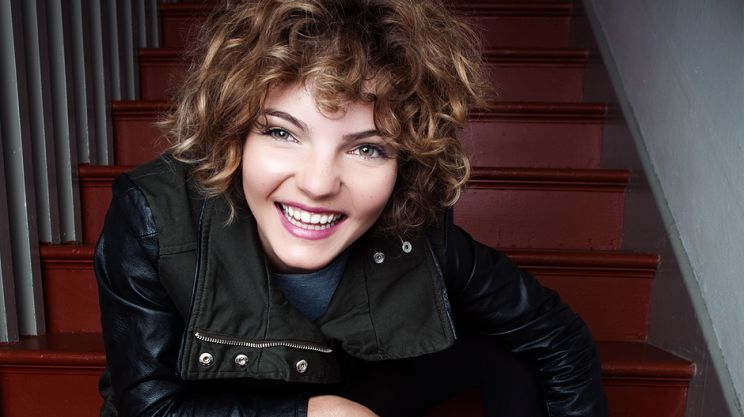 Camren Bicondova