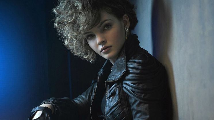 Camren Bicondova