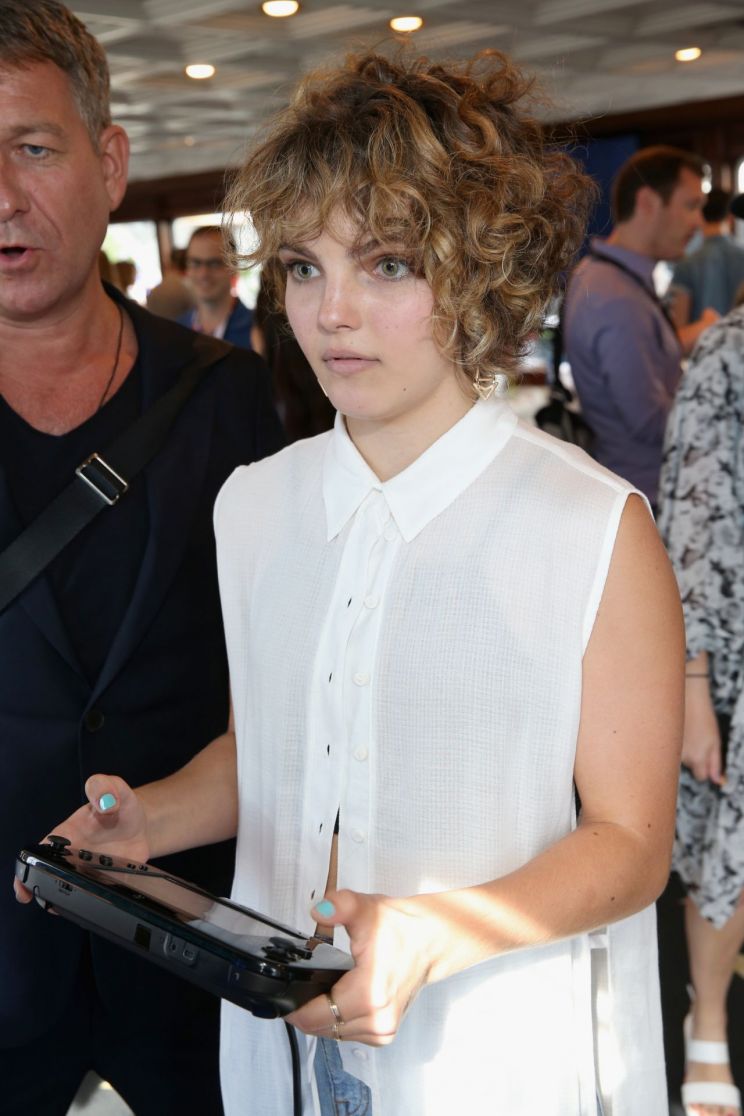 Camren Bicondova