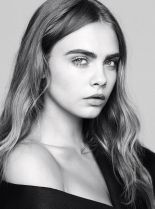 Cara Delevingne photo