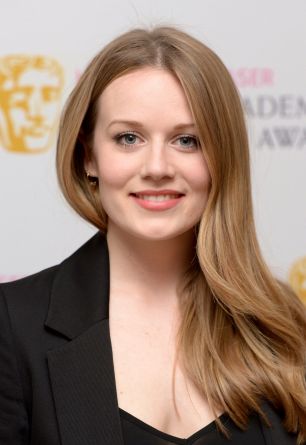 Cara Theobold