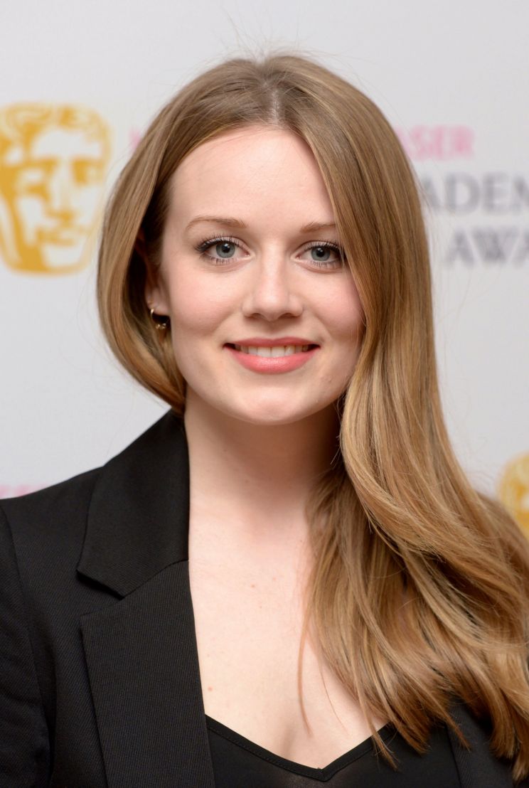 Cara Theobold