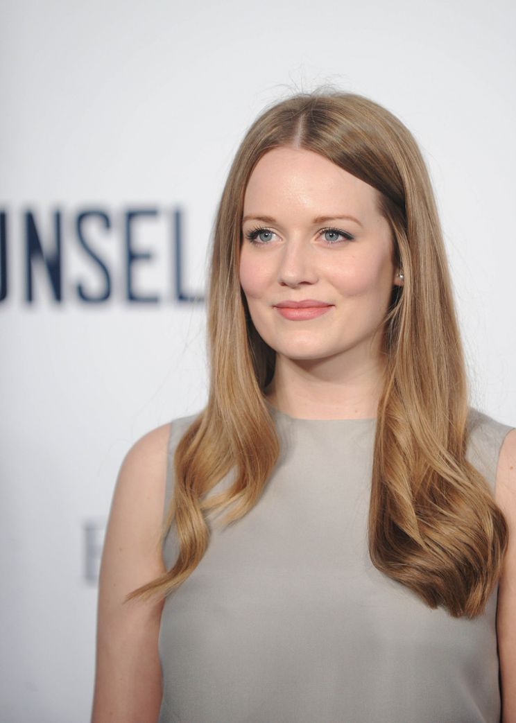 Cara Theobold