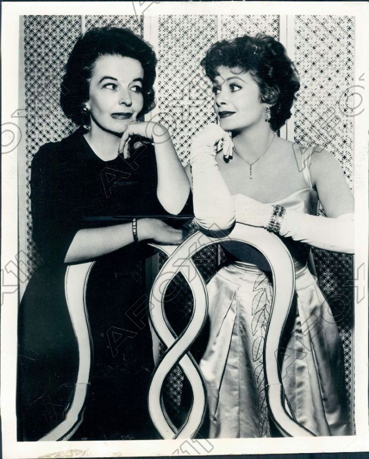 Cara Williams