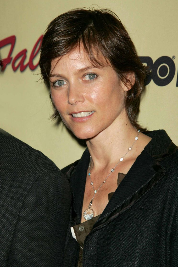 Carey Lowell